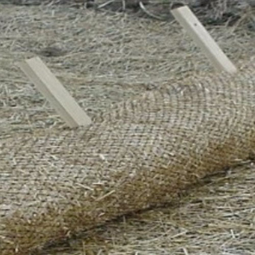 20 - 18" Straw Wattle Stakes
