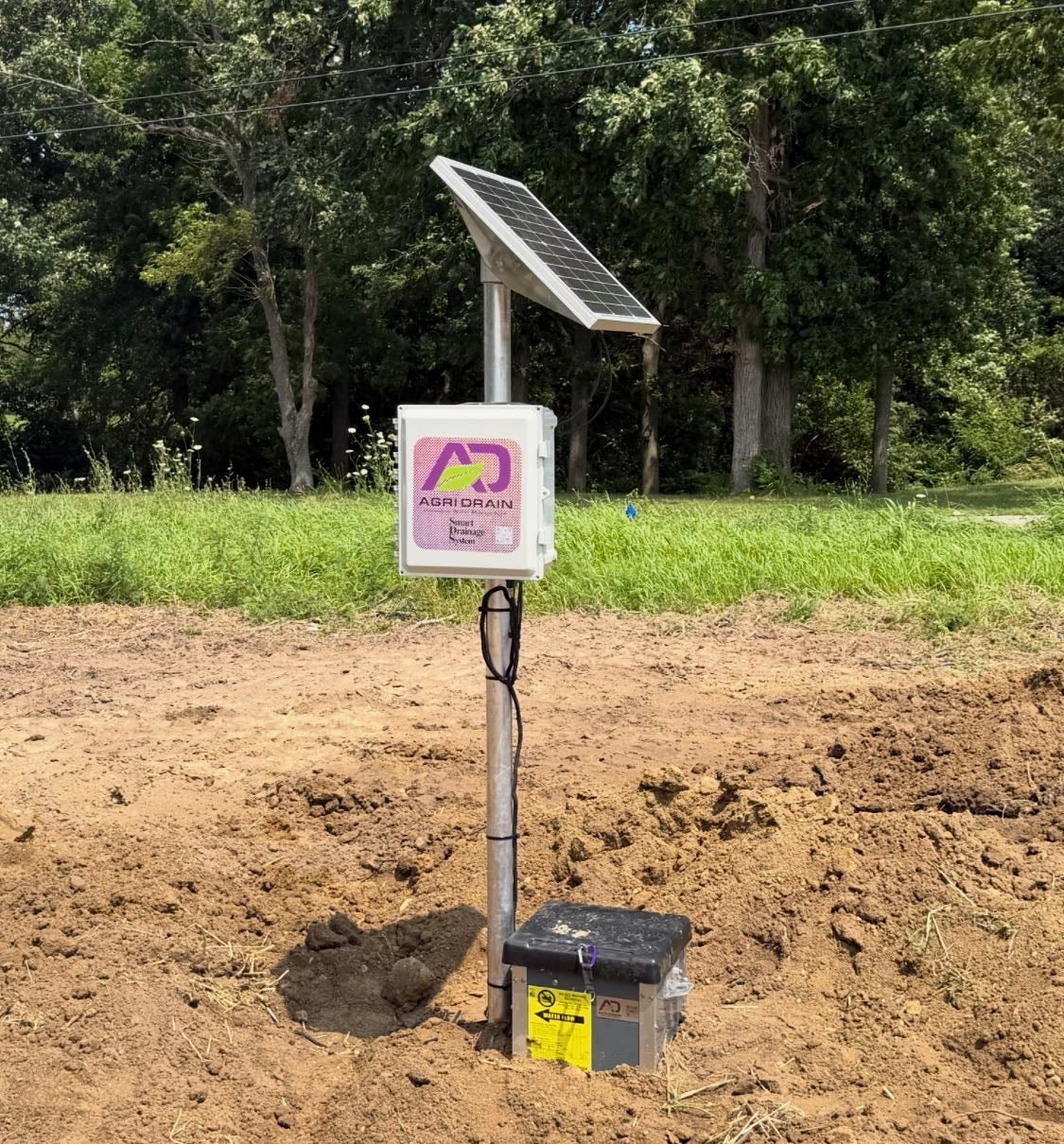 What if you could manage your field's water table from your smartphone? 📱💧